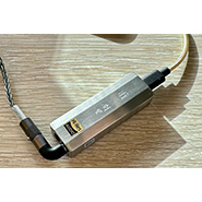 ソリッドなステンレス筐体とK2HDサウンド、iFi audioの「Go bar 剣聖」